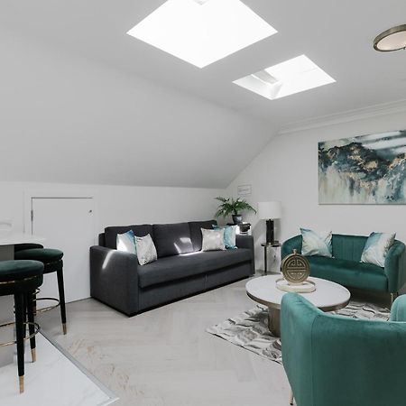 Modern Apartments Near Harrods And The Science Museum لندن الغرفة الصورة
