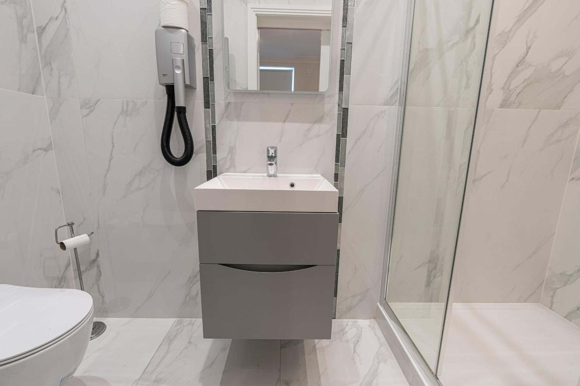 Modern Apartments Near Harrods And The Science Museum لندن الغرفة الصورة