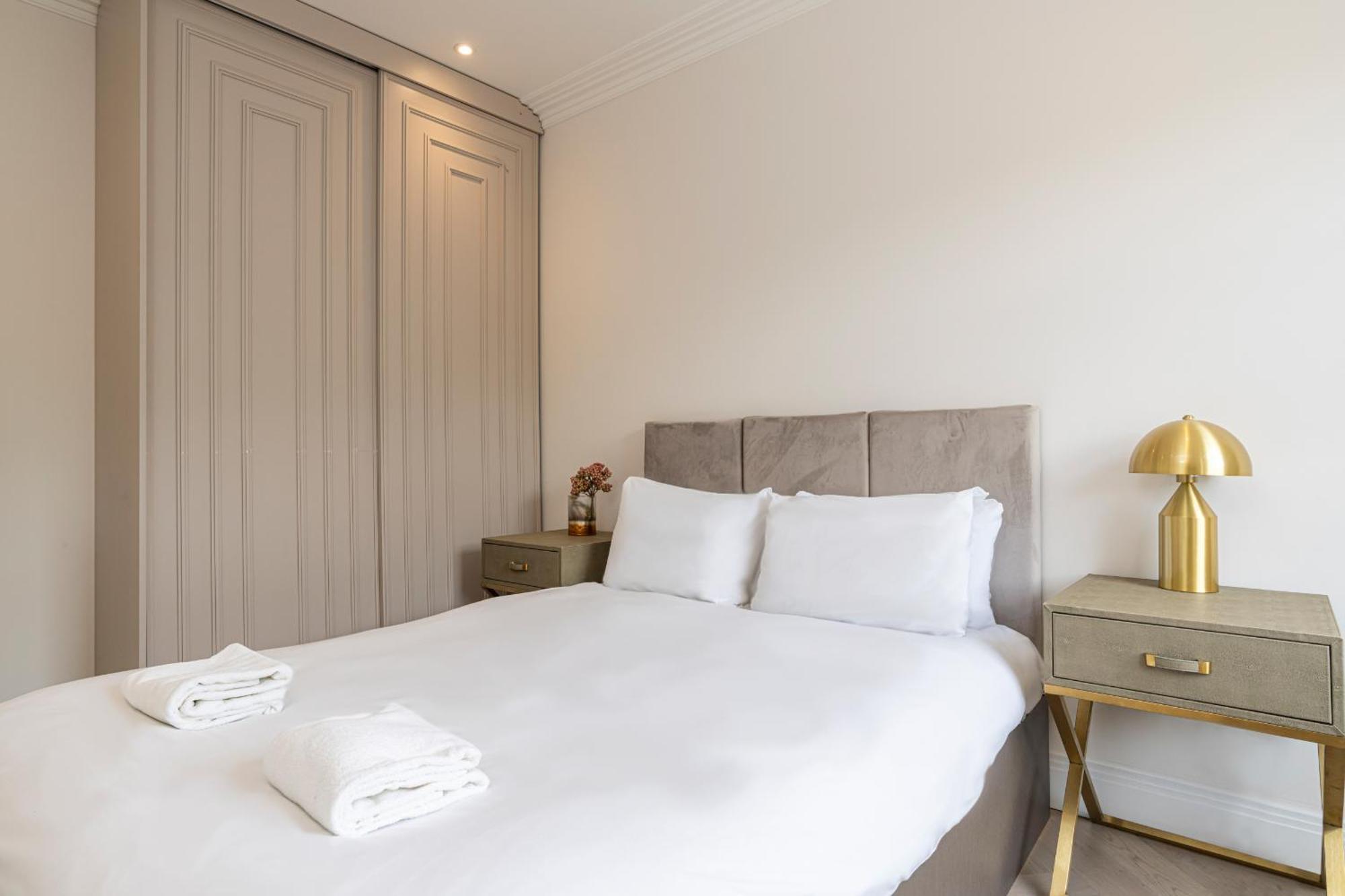 Modern Apartments Near Harrods And The Science Museum لندن الغرفة الصورة